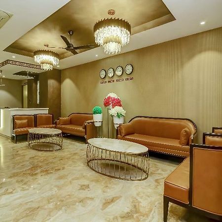 Capital O 28086 Sindhura Grand Hyderabad Exterior photo