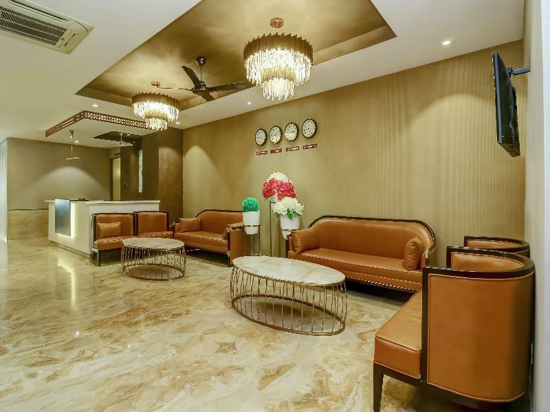 Capital O 28086 Sindhura Grand Hyderabad Exterior photo